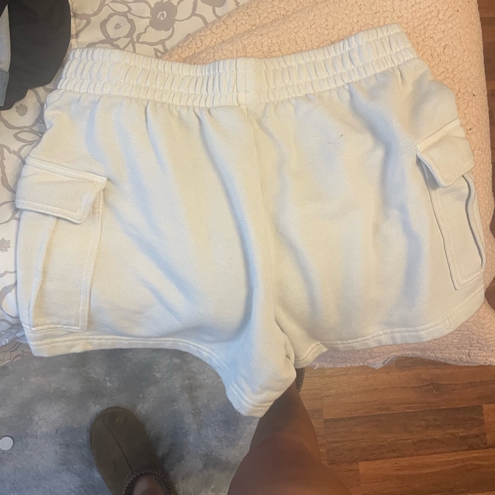 No Boundaries Cream Cargo Shorts with Elastic Waistband